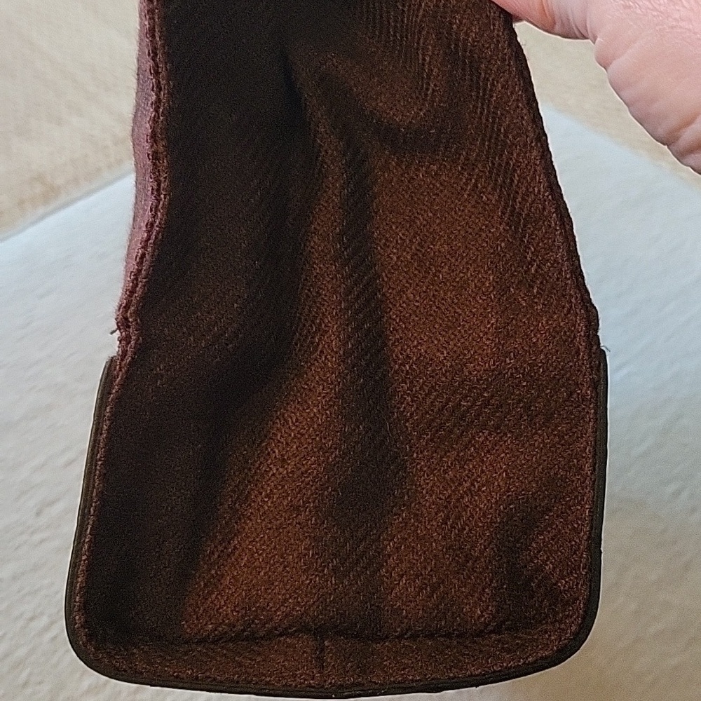 Brighton Chocolate Heart-Detail Satchel Wool and Crocodile Leather. - Picture 11 of 11